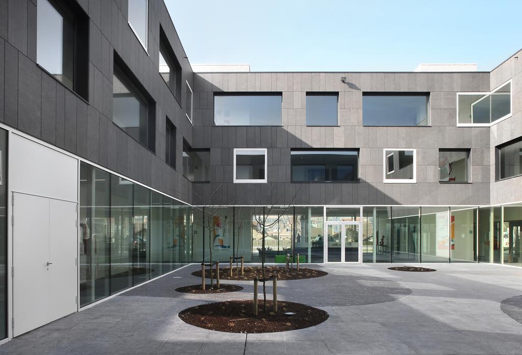 Hotel Middelpunt - Gratis Parking - Ontbijt Inbegrepen! Middelkerke Exterior photo