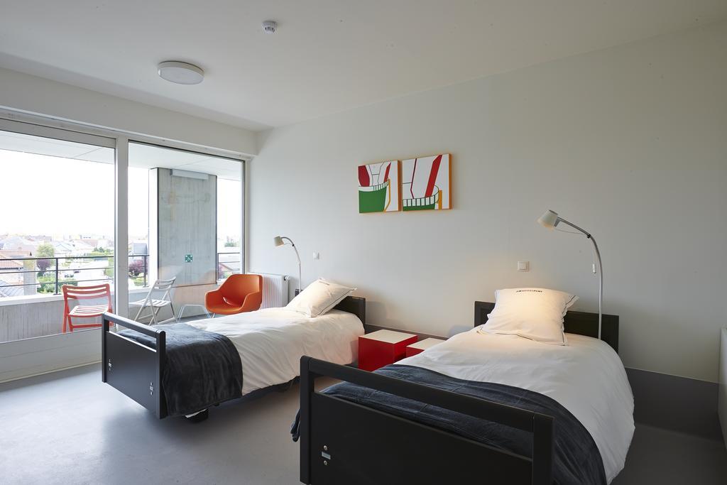Hotel Middelpunt - Gratis Parking - Ontbijt Inbegrepen! Middelkerke Room photo