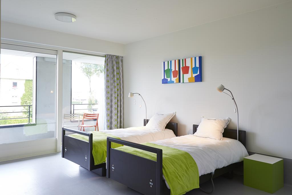 Hotel Middelpunt - Gratis Parking - Ontbijt Inbegrepen! Middelkerke Room photo